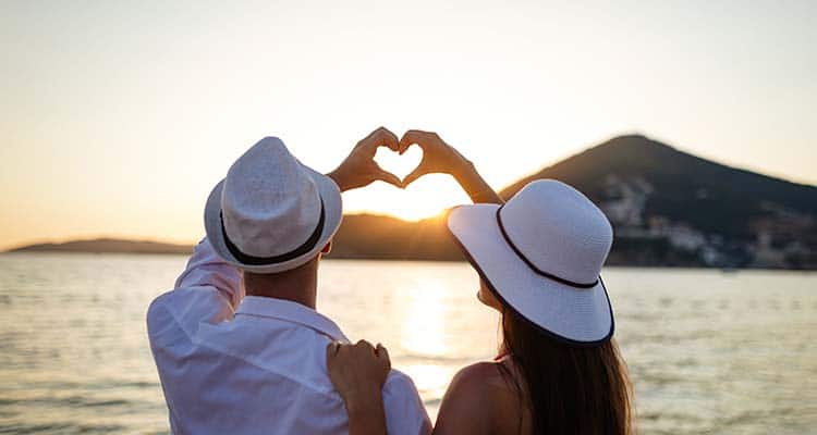 STVARI KOJE ĆE SE DOGODITI KADA SRETNETE PRAVU LJUBAV: Provjerite da li ste se već upoznali!