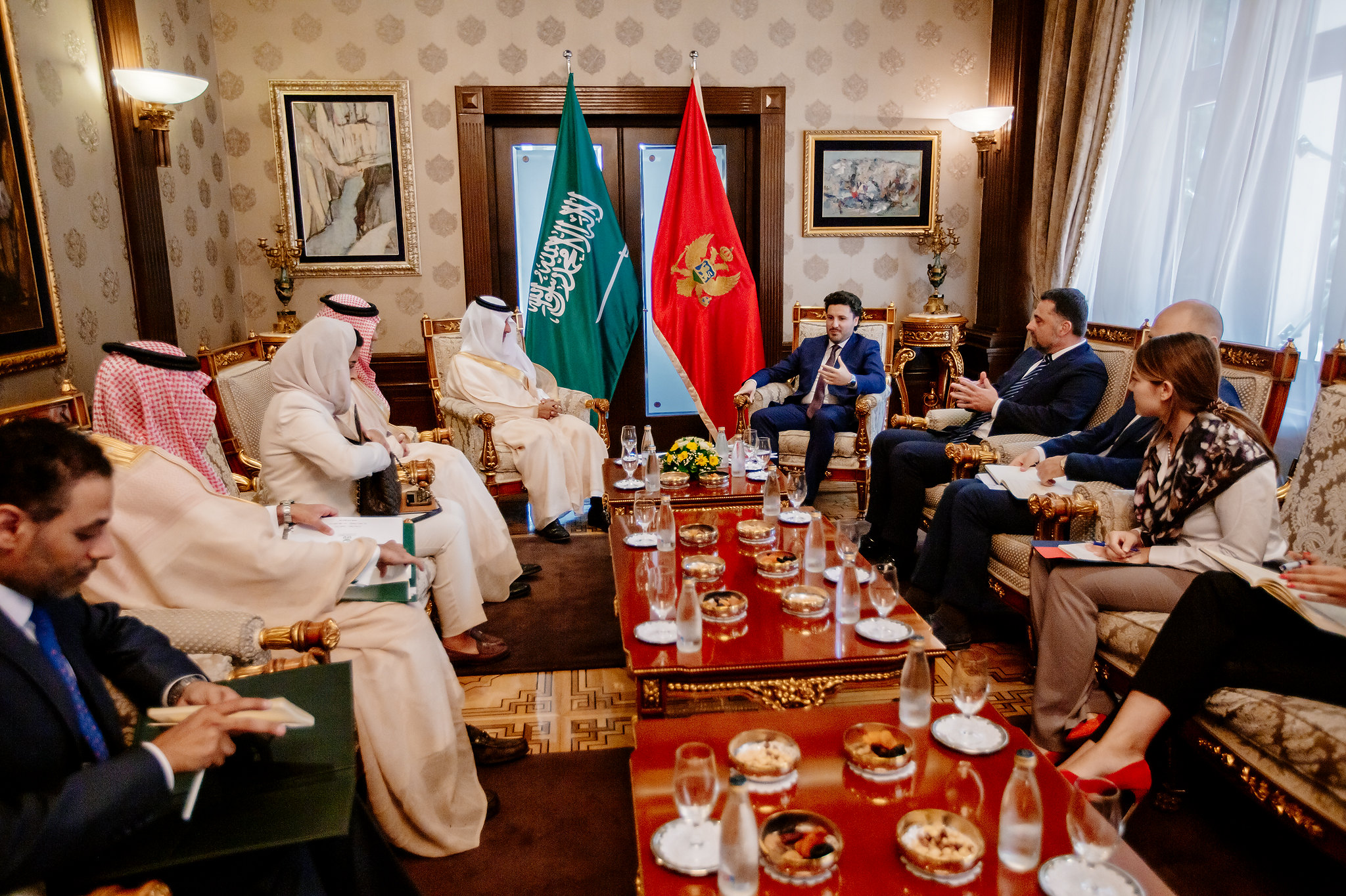 Abazović i Đurović sa ministrom turizma Saudijske Arabije: Uspostaviti još snažnije privredne odnose između dvije države