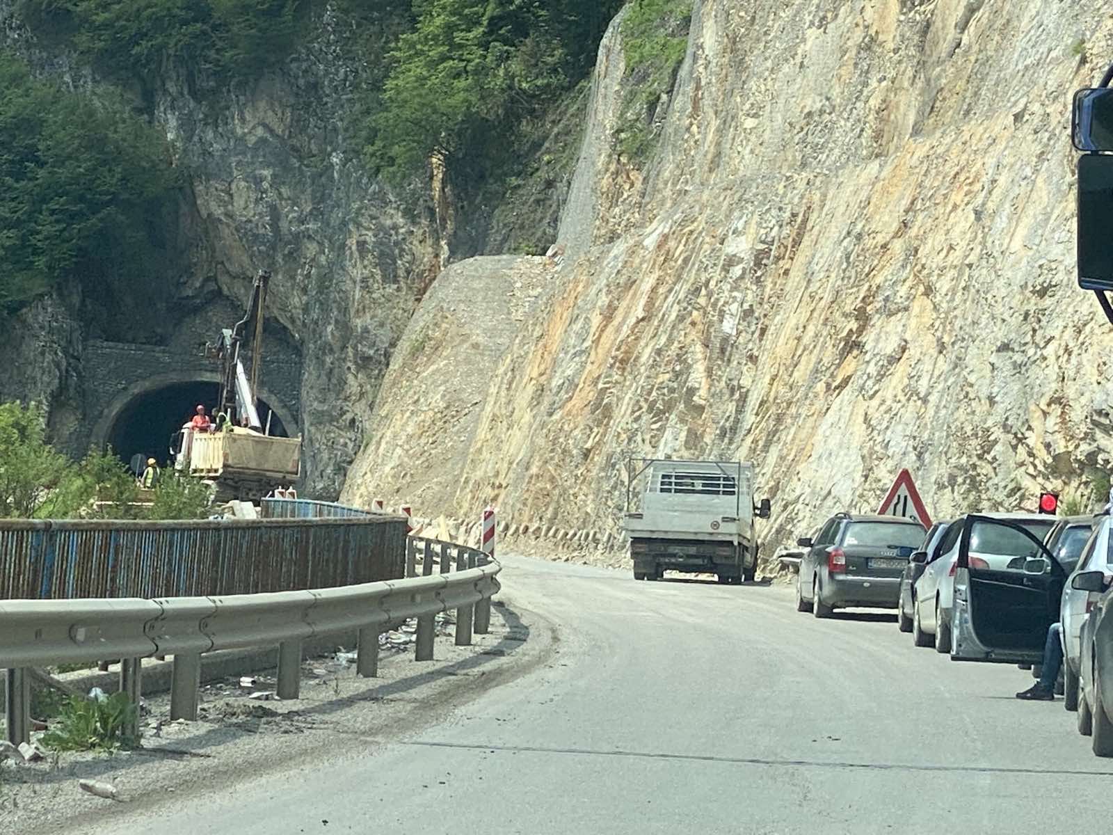 ROŽAJE &#8211; SLIJEPO CRIJEVO CRNE GORE? Ne znaju kad će završiti rekonstrukciju magistrale i da li će doći do novog produžetka roka