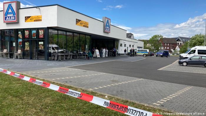 Pucnjava u supermarketu u Njemačkoj, dvoje ljudi ubijeno