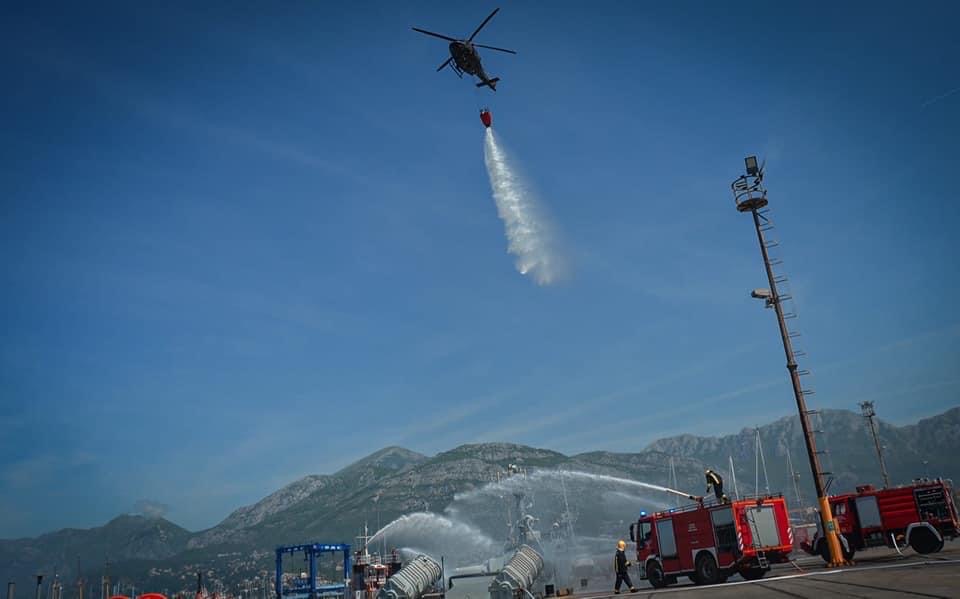 Helikopteri Vojske Crne Gore spremni za požare