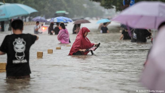 U Kini evakuisano 145.000 ljudi, više od 10.000 kuća uništeno
