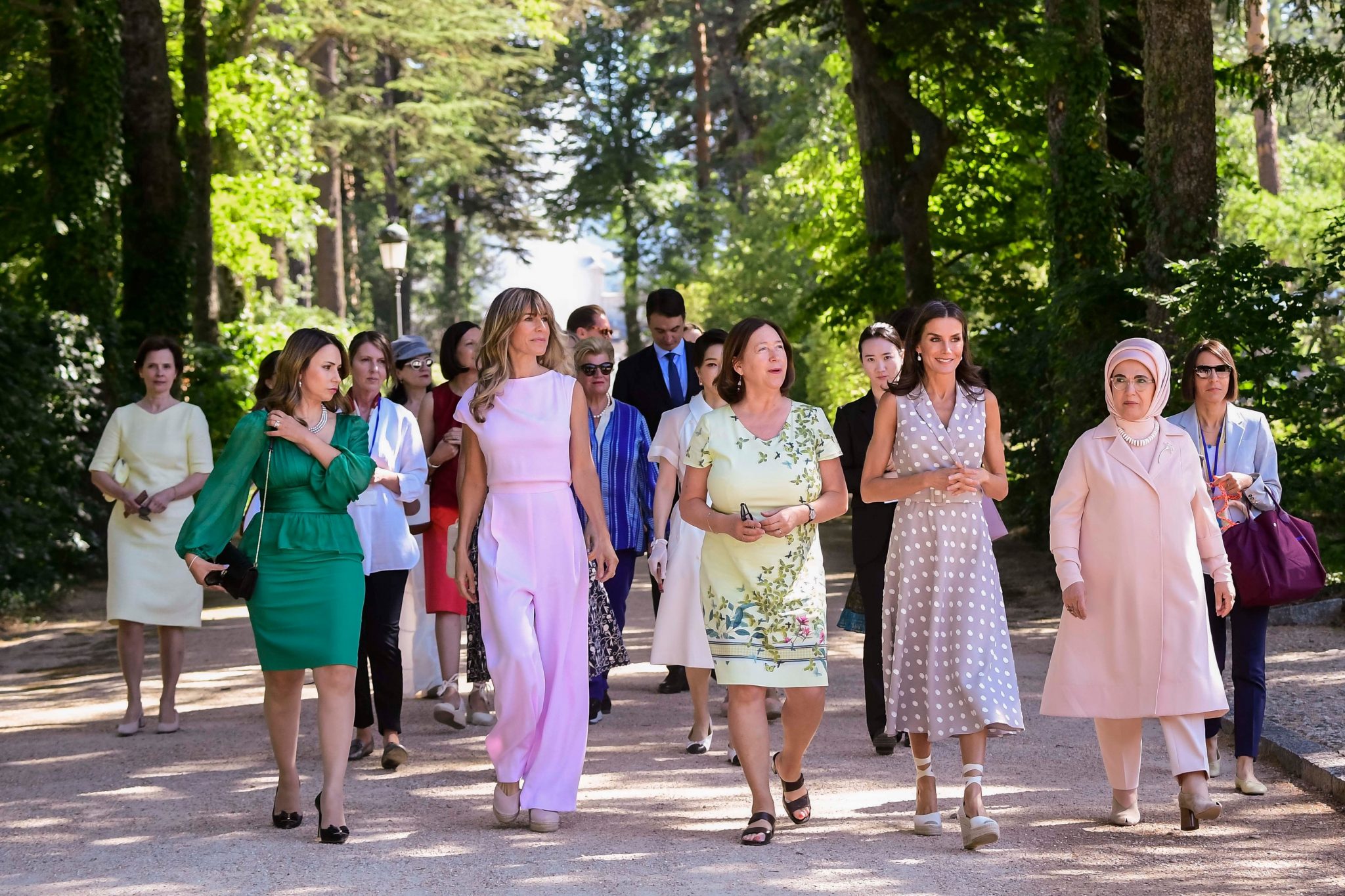 Detalj na slici prvih dama iz Madrida, na koji je bila i Lidija Đukanović, malo ko je primijetio (FOTO)