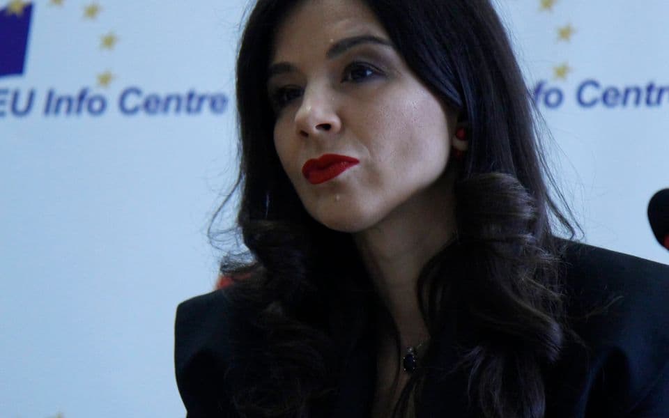 Spaić: Nijesam spremna da sjedim za istim stolom sa &#8220;osvjedočenim promoterom homofobije, mizoginije i seksizma&#8221;