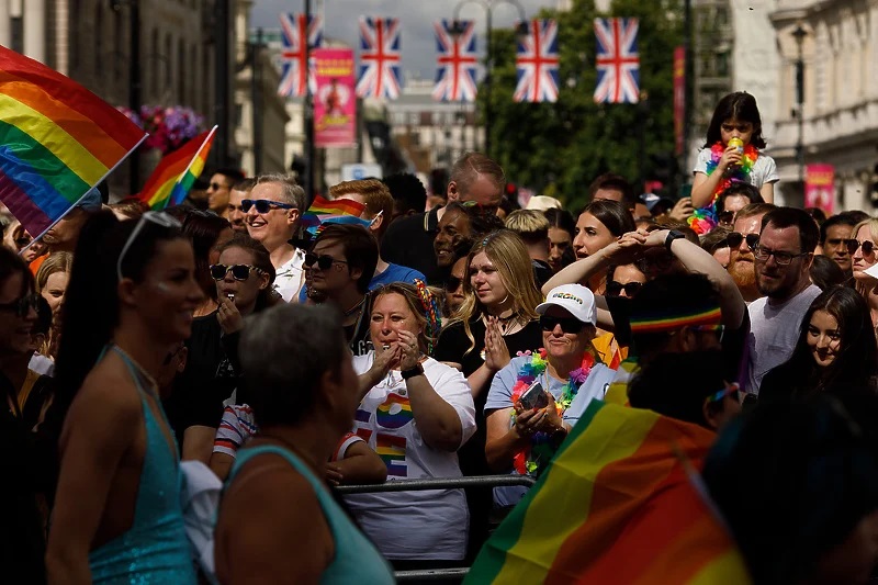 U Londonu se okupilo više od milion ljudi na obilježavanju 50. povorke ponosa
