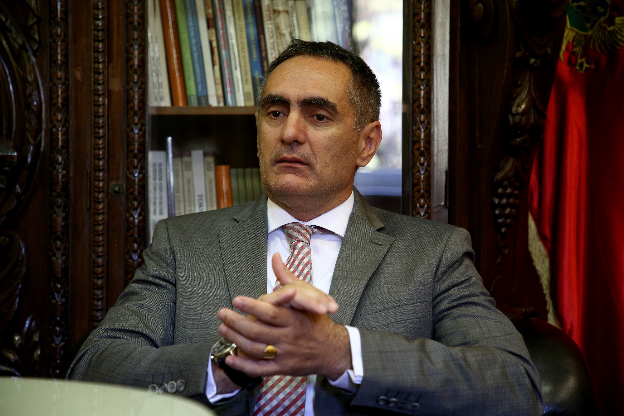 DAMJANOVIĆ ZA STANDARD: Poražavajuće da dvije godine nemamo infrastrukturne projekte, cijene na primorju prave ozbiljan problem turističkoj privredi