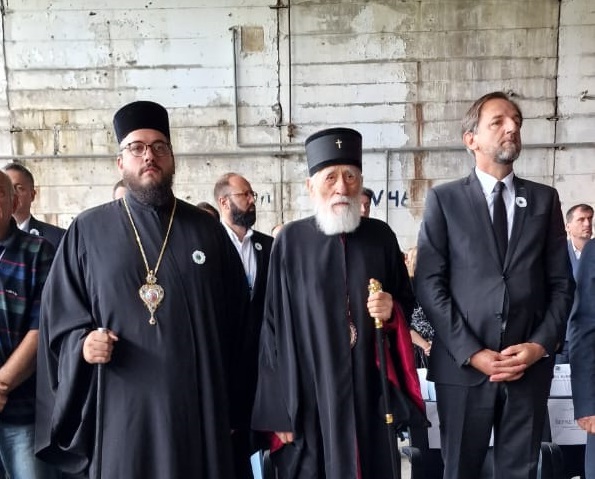 CPC: Mitropolit Mihailo bio i prvi i jedini pravoslavni svještenik koji se poklonio žrtvama genocida u Srebrenici