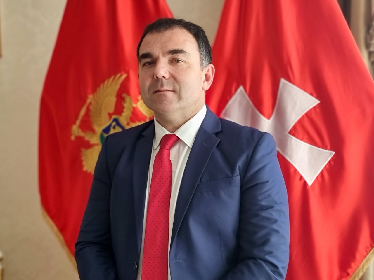 Đurašković Daniloviću: Moraćete se navići na hrabri i ponosni “polusvijet” koji iznad svega voli Crnu Goru