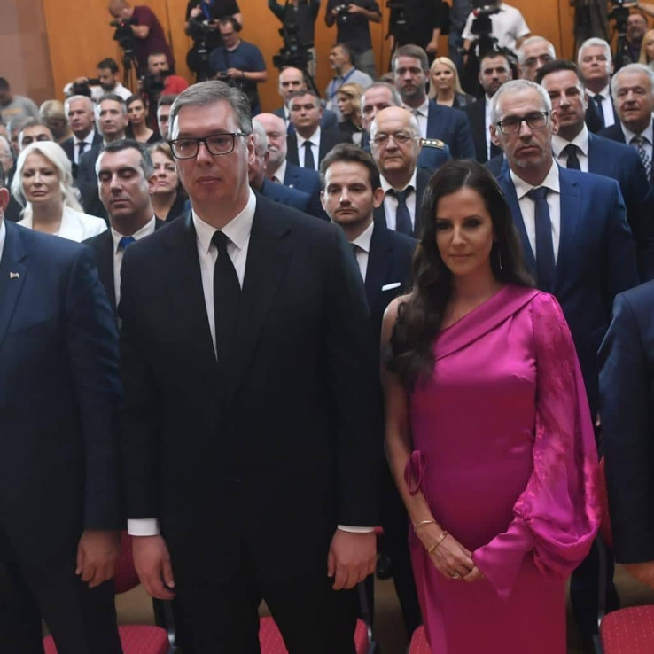 Tamara Vučić: Kada moj muž predstavlja ekonomske rezultate pažnja mi popušta