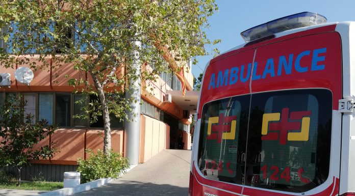 Neadekvatnim sklanjanjem građani otežavaju vozilima hitne pomoći