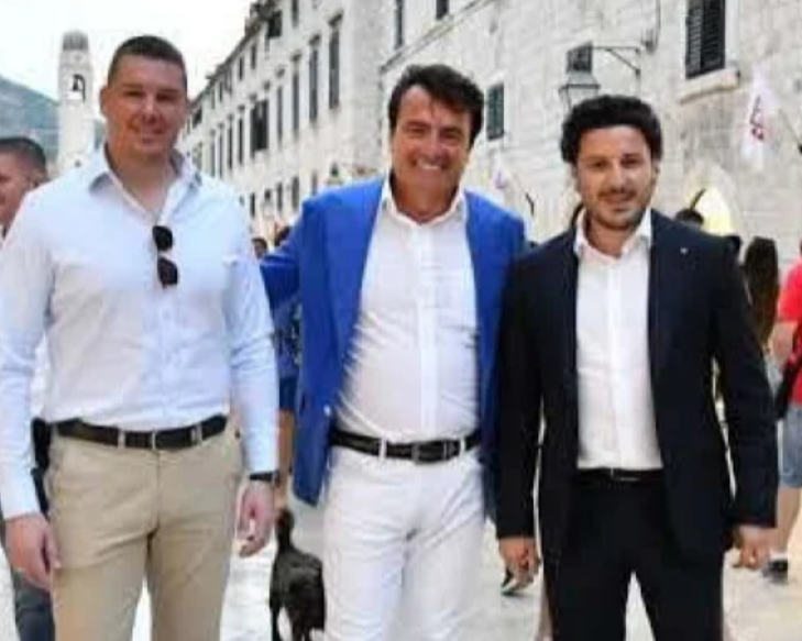 Abazović i Adžić šetaju Stradunom sa Ratkom Kneževićem