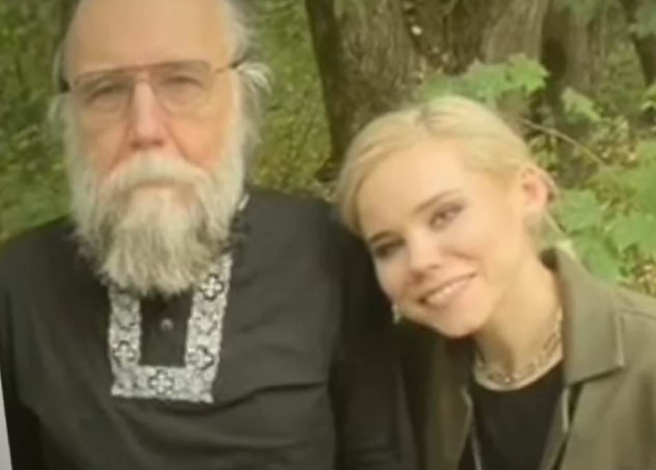 KO JE ALEKSANDAR DUGIN ČIJA JE KĆERKA RAZNIJETA BOMBOM: Zovu ga &#8220;Putinov MOZAK&#8221; i Raspućin, njegova ideja pokrenula RAT