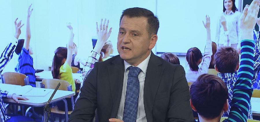 Vojinović: Problem prebukiranosti škola višegodišnji, u planu gradnja tri osnovne i gimnazije