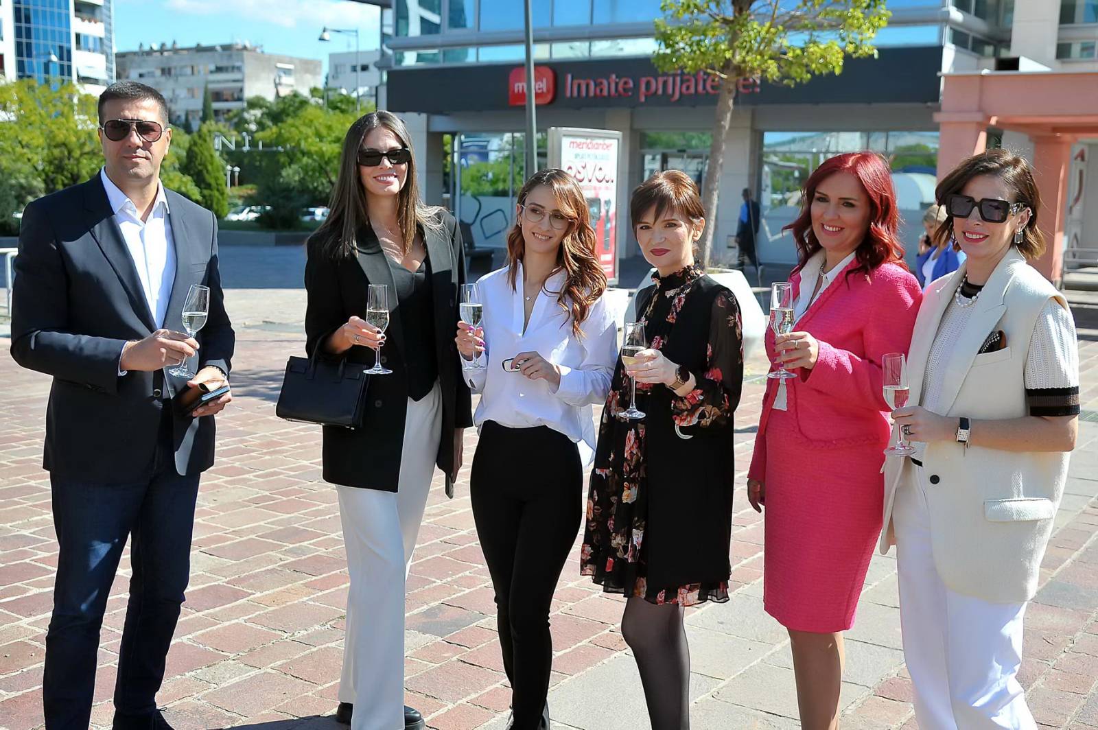 MTEL POKLONIO AUTOMOBIL KOLAŠINKI; Mandić: U Crnoj Gori smo apsolutni lider u svim kategorijama telekomunikacija