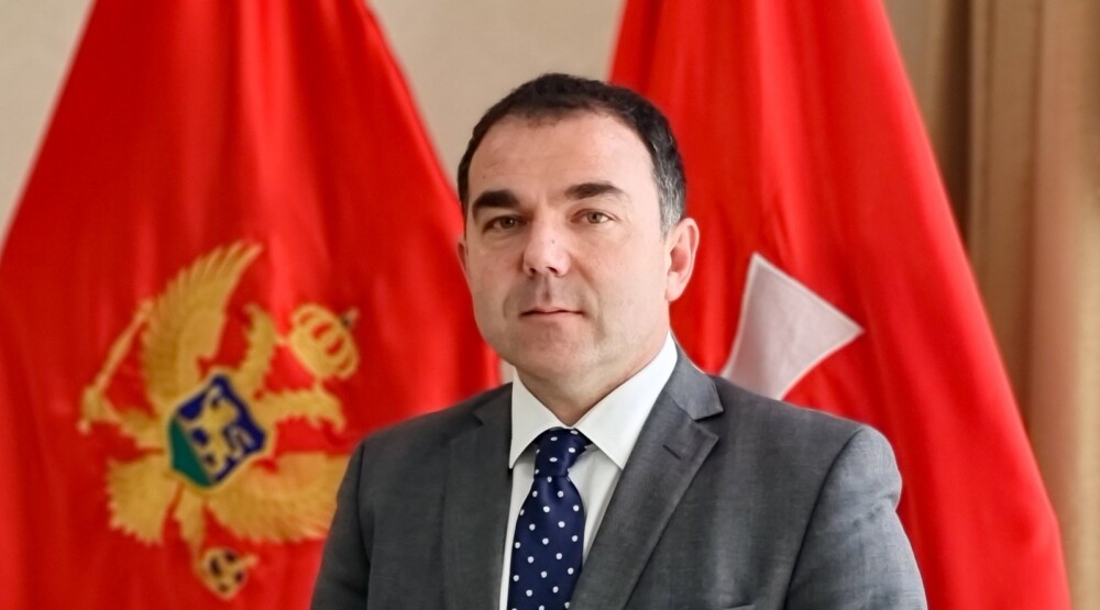 Đurašković čestitao jubilej 140 godina Vatrogasne jedinice Cetinje