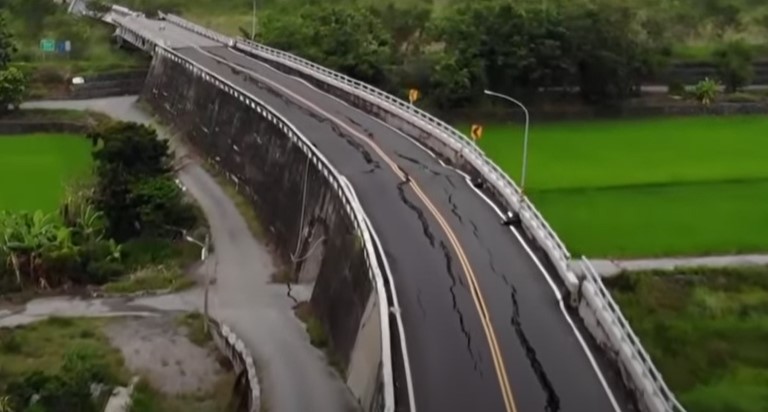 U zemljotresu na Tajvanu srušen most dug 600 metara (VIDEO)