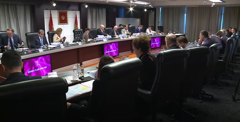 UŽIVO Krivokapić: Na potpisivanju Ugovora sa SPC nije bio nijedan Crnogorac, Abazović: Čujete li vi sebe što pričate?!