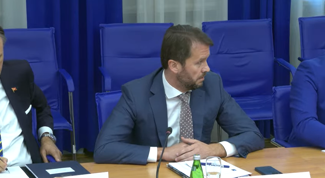 (VIDEO) KONJEVIĆ: Milošević organizator šverca, Abazović znao za to