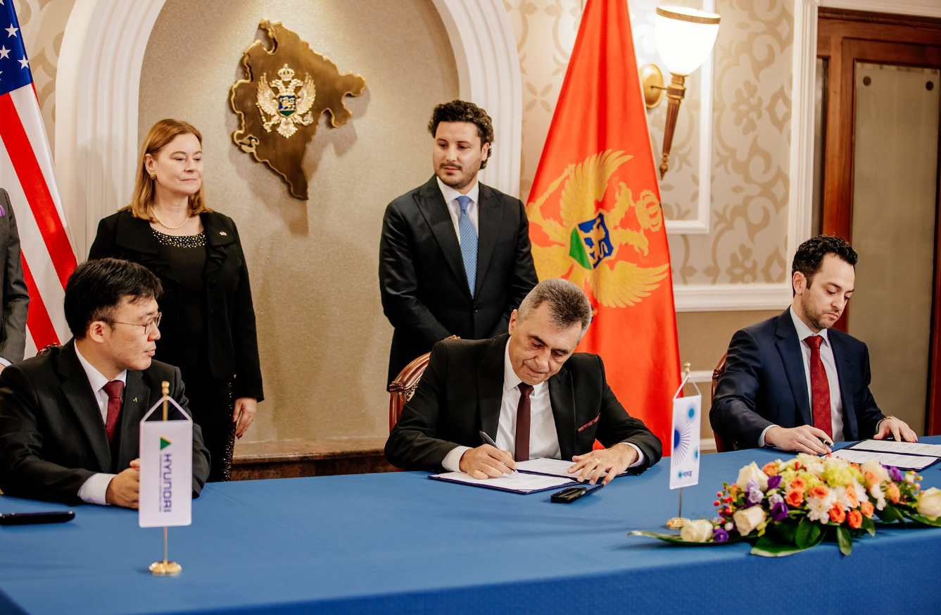 Abazović: Istorijski dan za Crnu Goru