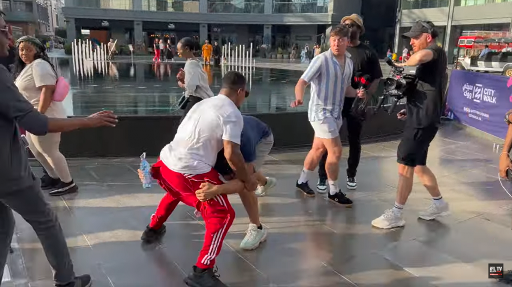 (VIDEO) Bokseri se potukli na ulicama Dubaija