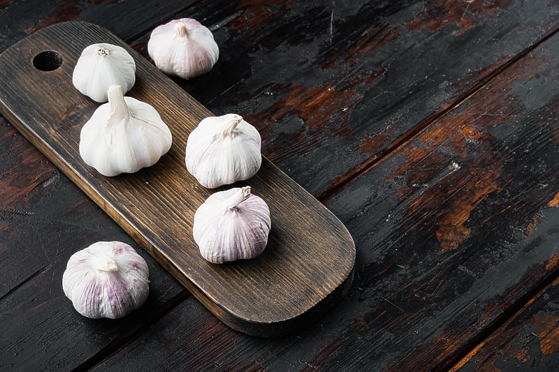 Pomoću ovih trikova riješite se neugodnog zadaha od bijelog luka