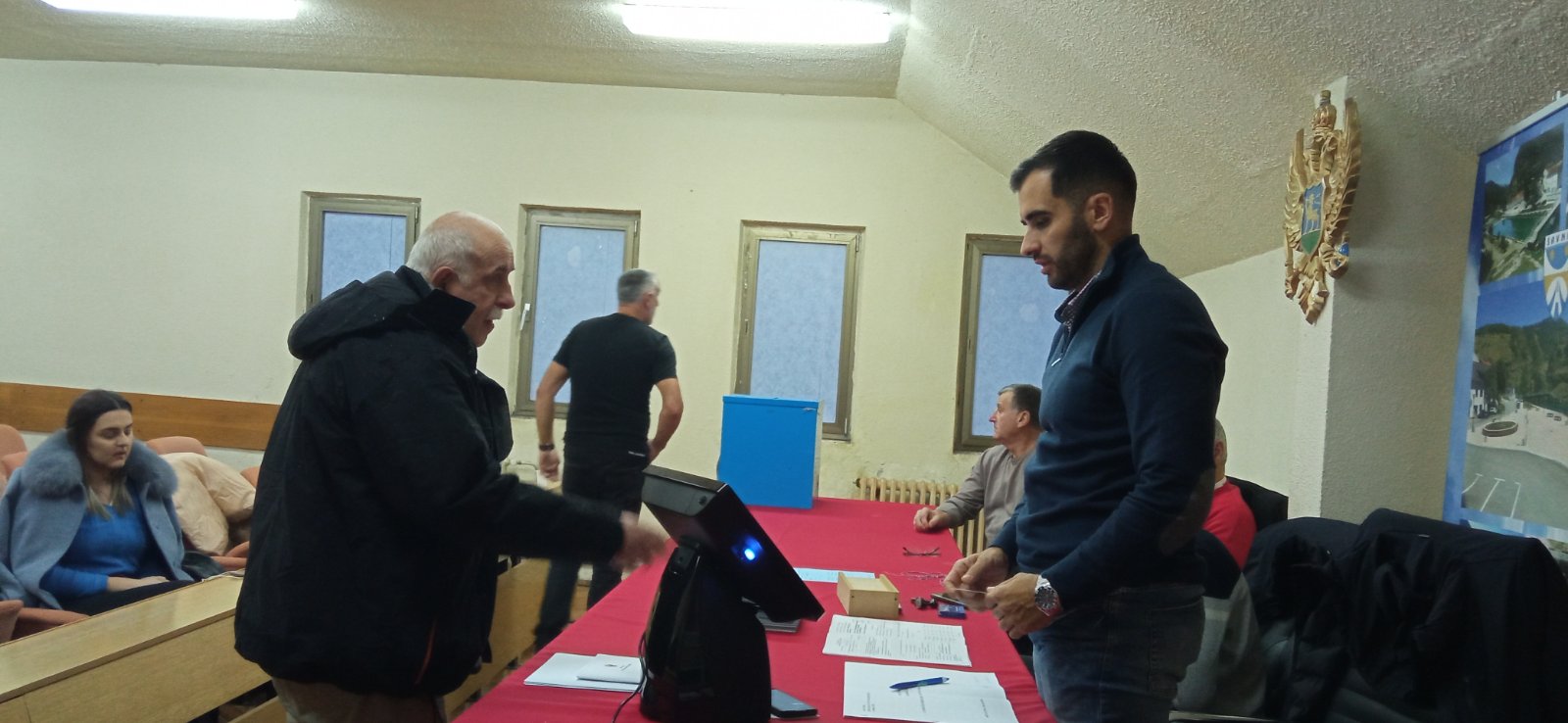 Sedmi krug izbora u Šavniku: Definitivno obustavljeno glasanje; Od upisanih 483 glasača &#8211; glasalo njih osam