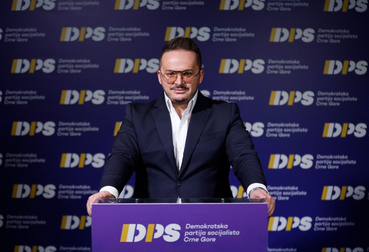 Pavićević: Kada već govori o stanovima i kreditima, Bošnjak da vrati sredstva koja je dobila od države za svoje stambeno pitanje