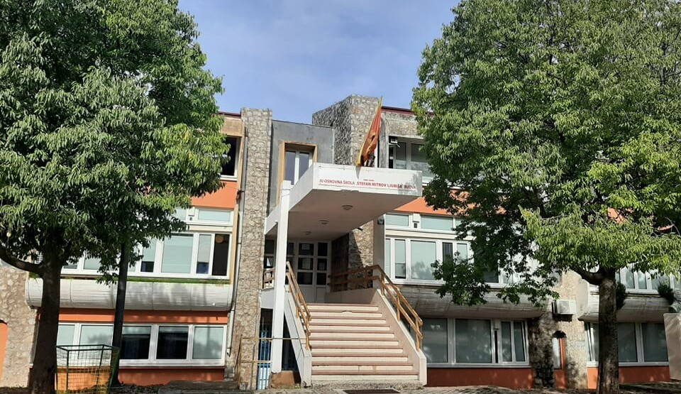 Osnovcu pozlilo u školi, priznao da je koristio drogu koju su prodavali njegovi vršnjaci