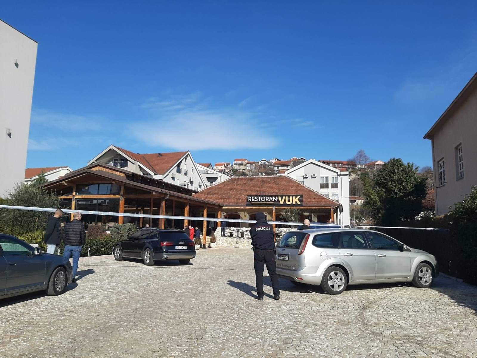 Pucnjava u Podgorici: Sa više hitaca iz pištolja teško ranjen Marjan Jovović, policija traga za počiniocem