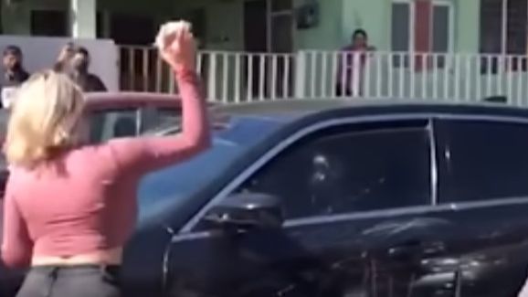 (VIDEO) Uhvatila supruga u prevari: Kamere snimile čitavu situaciju