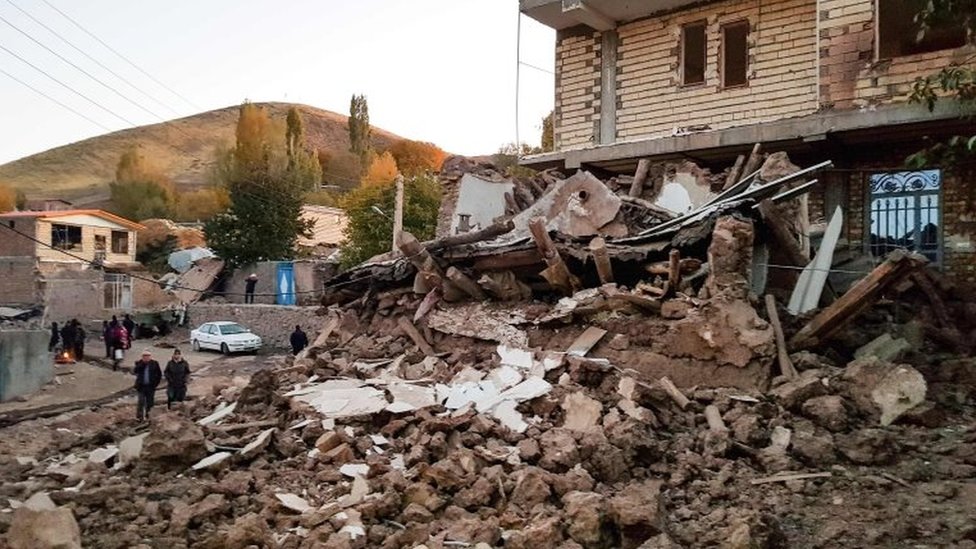 Iran: Najmanje troje mrtvih i više od 800 povrijeđenih u zemljotresu