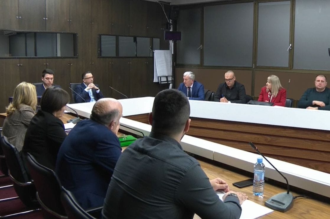 DIK Izborne liste za parlamentarne izbore najkasnije do 16. maja u