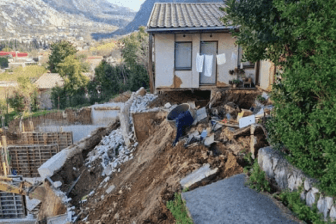 Opština Kotor: Nadležni organi da utvrde odgovornost za urušavanje kuća u Novom naselju; Obezbijedićemo smještaj za porodice