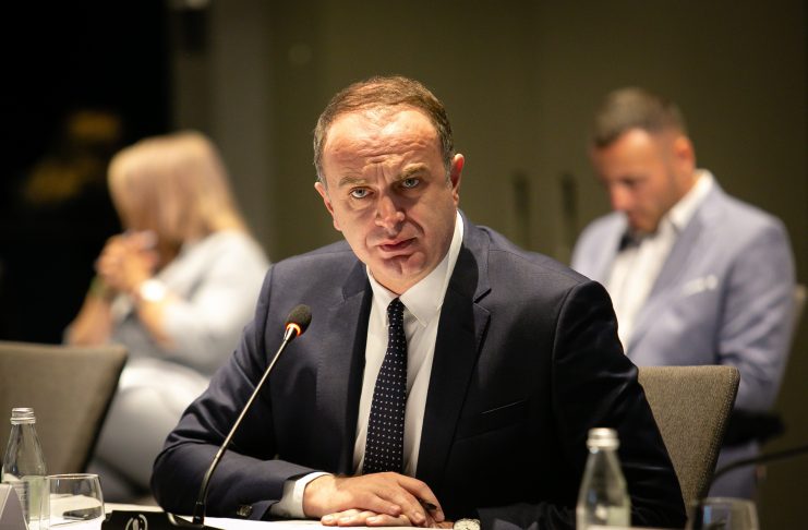 Nik Đeljošaj