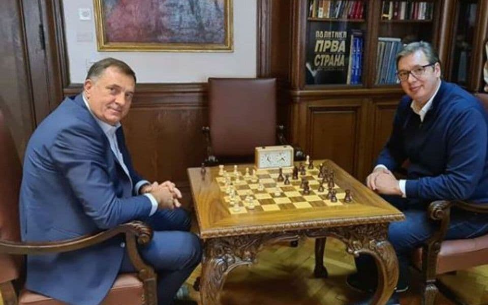 Vučićev politički gambit u Crnoj Gori