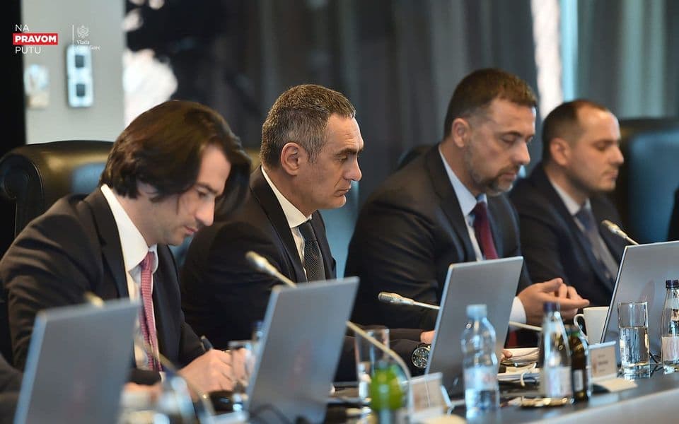 &#8220;Miločeru&#8221; 198.000 eura; Đurović: Izmiriti sve obaveze, pa razmotriti gašenje