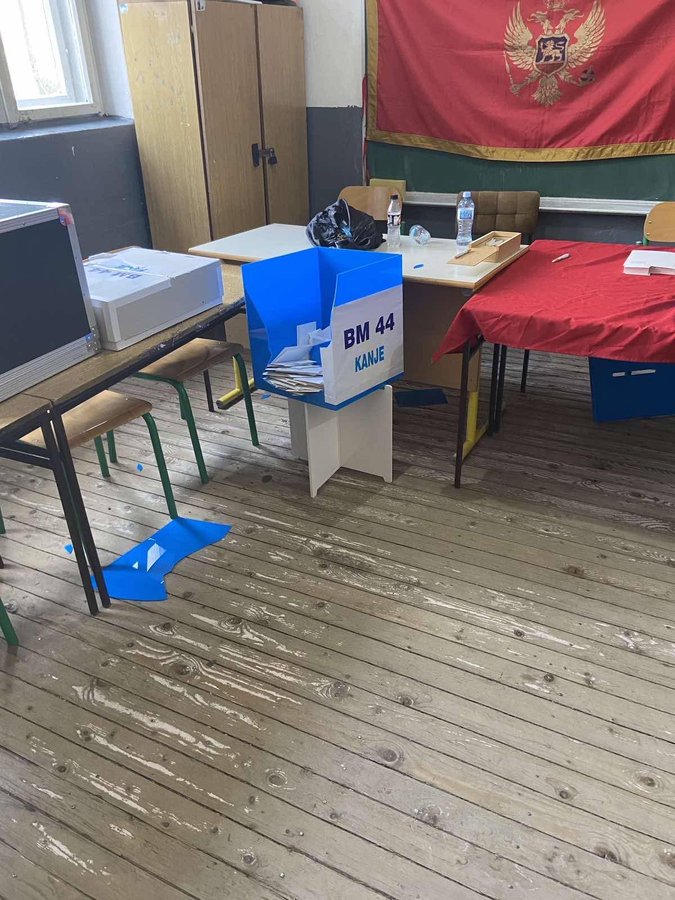 Potpredsjednik Savjeta mladih DPS Pućurica: Nervozni aktivisti protivničke strane lome izborne kutije
