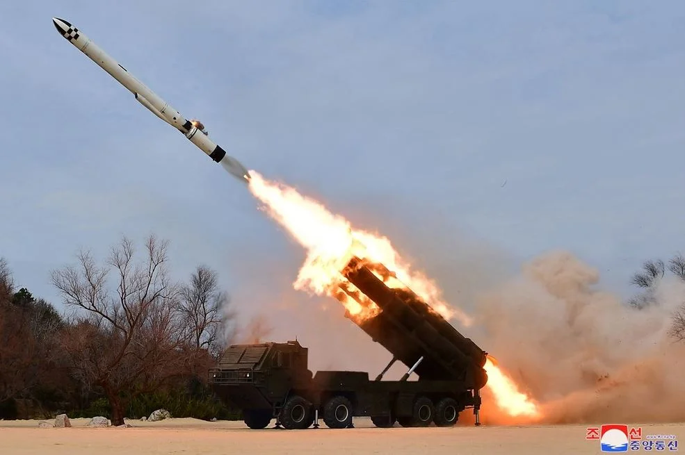Sjeverna Koreja ispalila balističku raketu, možda testira mobilnije naoružanje