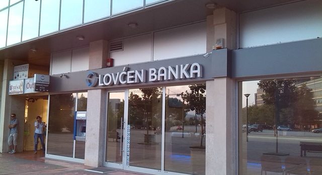 Policija traga za ženskom osobom: FALSIFIKOVALA DOKUMENTA BUDVANKE I PODIGLA 1.3 MILIONA EURA