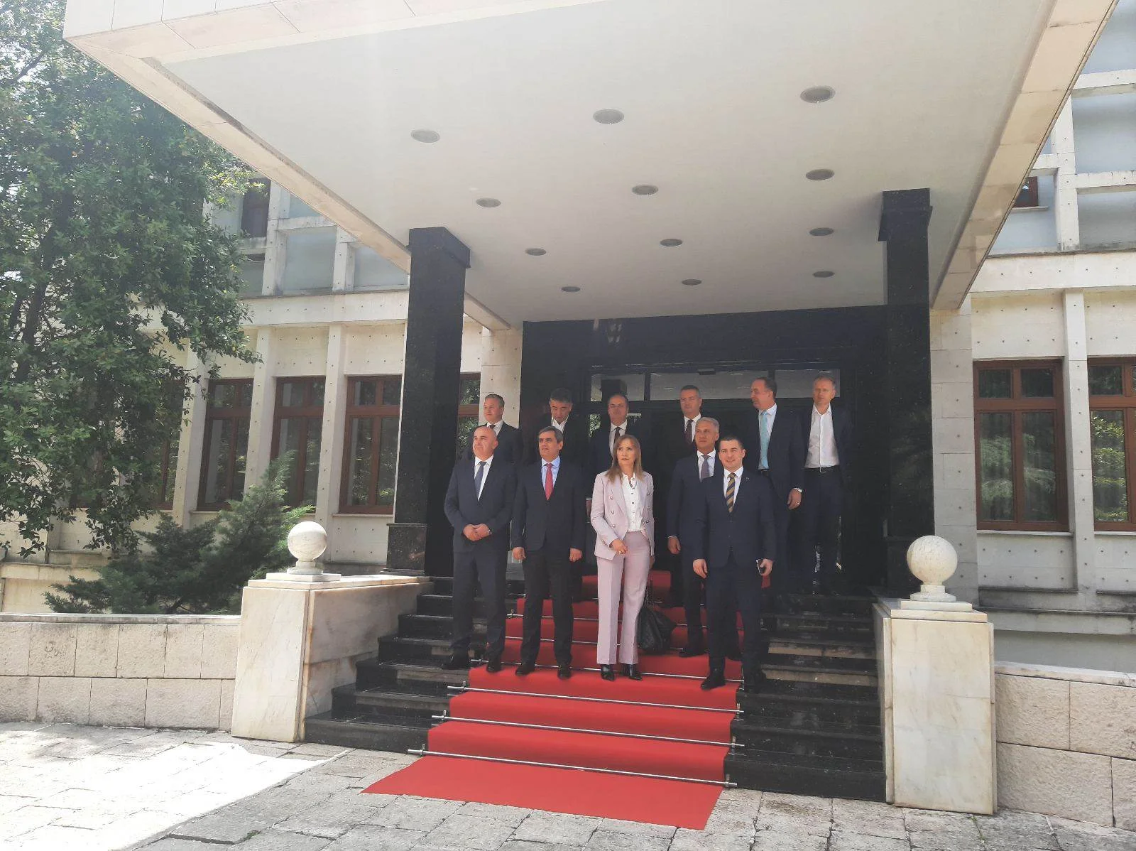 Završen sastanak kod Milatovića, učesnici tvrde da su spremni na ustupke za boljitak društva