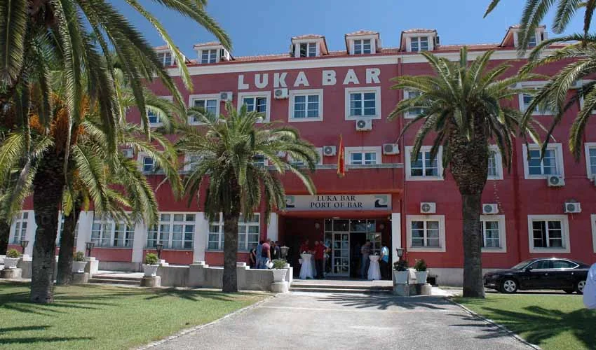 Dojava o bombi u Upravnoj zgradi Luke Bar bila lažna