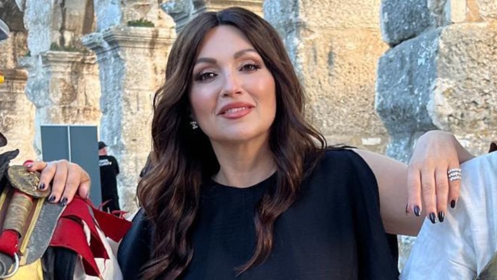 Nina Badrić: Tako jednostavna, a posebna haljina koja savršeno laska ženskoj figuri