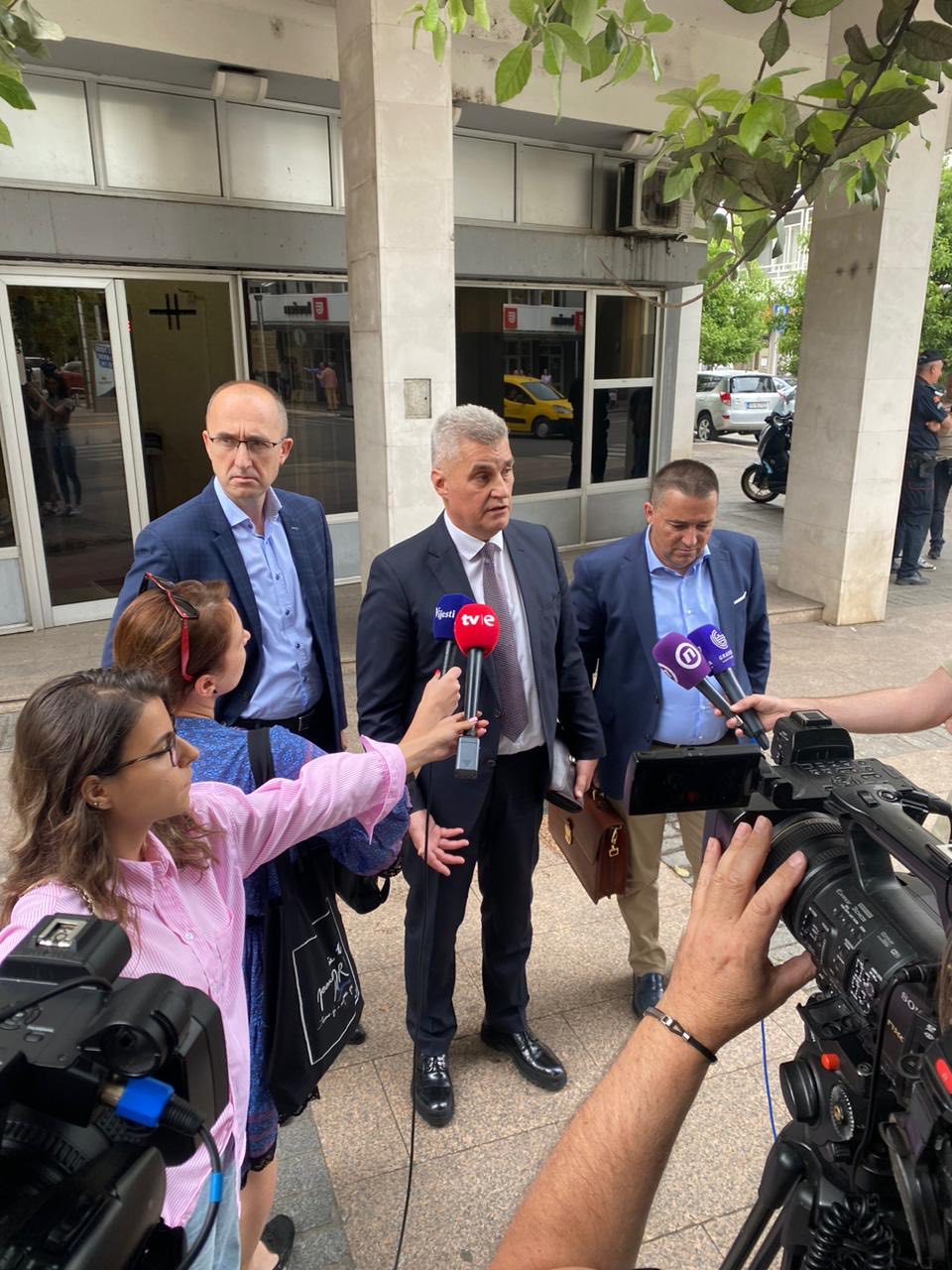 Brajović nakon saslušanja u SDT-u: Zakonito sam postupao, odluke je donosila Vlada a ne Komisija