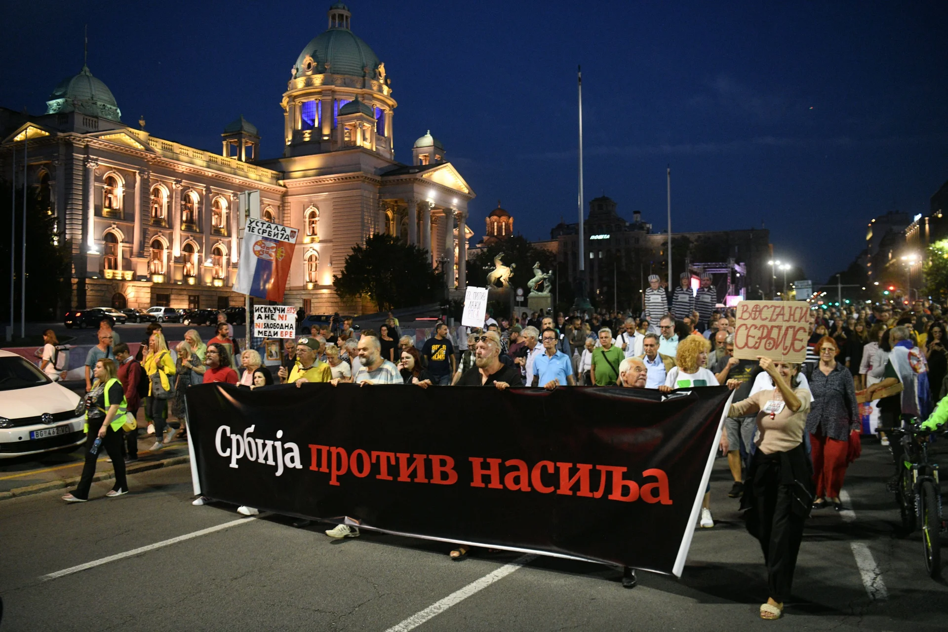 Protest u Beogradu završen porukom: Srbiji prijete sankcije zbog krvoprolićau Banjskoj, Vučiću,odlazi