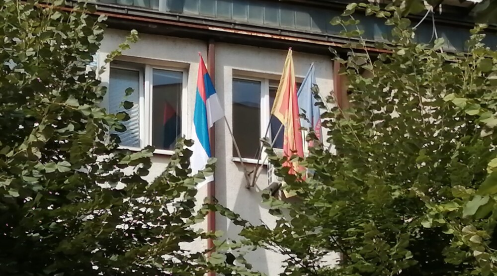Na zgradi Opštine Bijelo Polje istaknuta trobojka