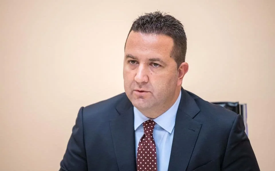 Eraković: Nekome se žuri da popisom nastavi urušavanje CG, proces treba da nadziru EK i Eurostat