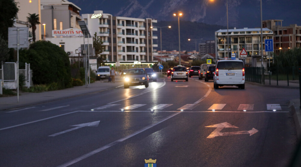 Opština Bar: Ugrađena LED signalizacija i markeri u ulici IV Crnogorske proleterske brigade