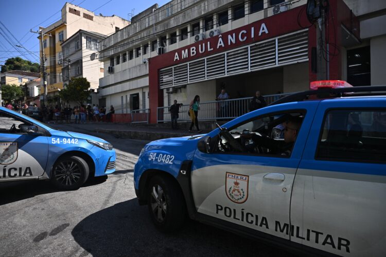 Učenik upao u školu u Brazilu i počeo da puca: Tinejdžerka ubijena, ranjene još tri
