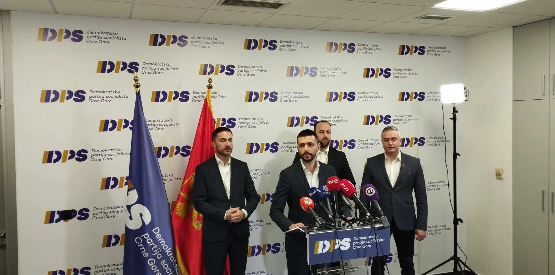 Živković: Pozivamo premijera da se popis odloži na nekoliko dana do ispunjenja uslova, u suprotnom nećemo učestvovati