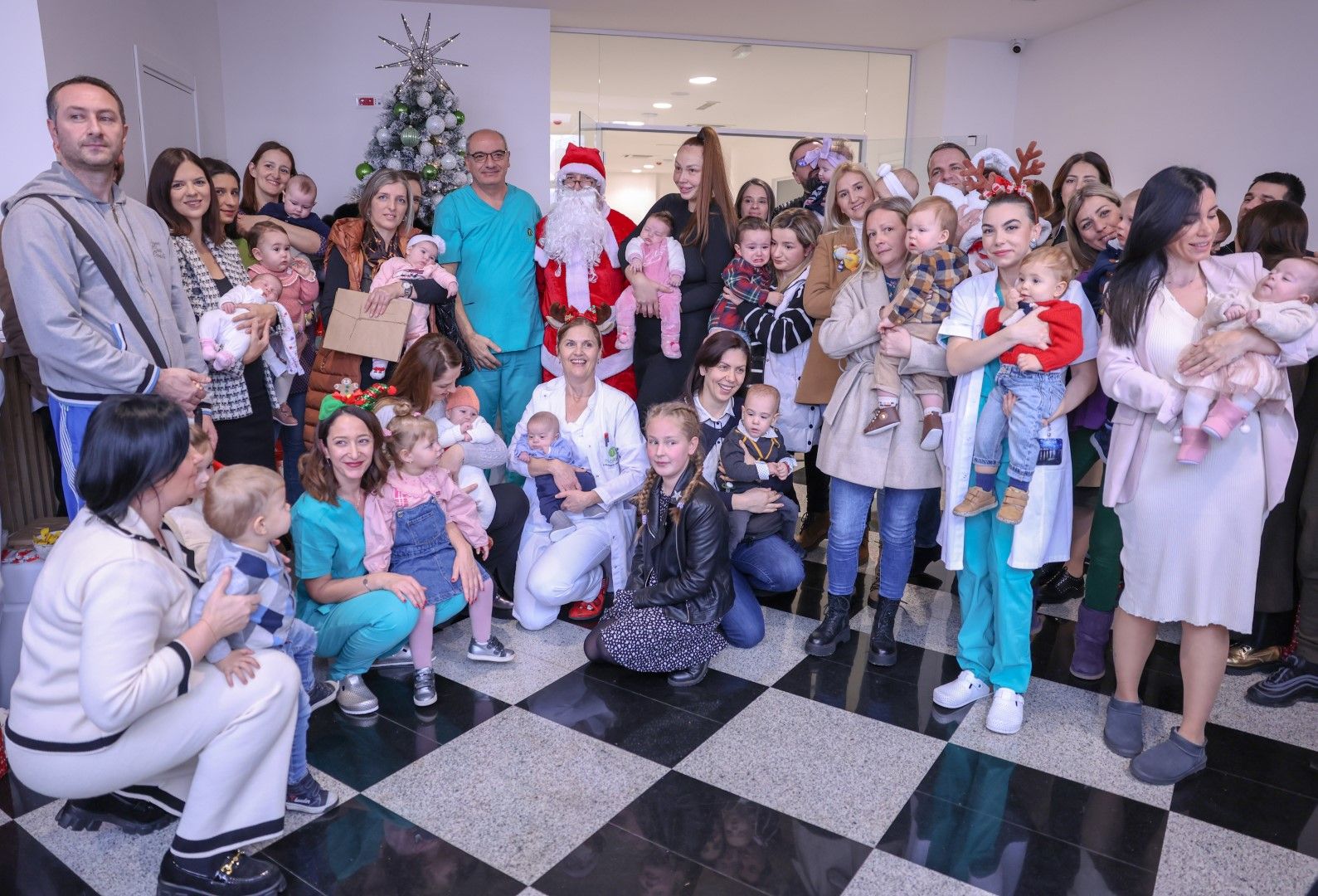 Najveća radost i poseban dan sa 93 bebe